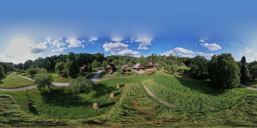 Valašské muzeum v přírodě - Close above the village